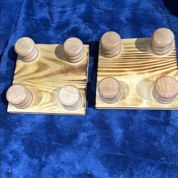 Set of small wooden square stands - Picture 5 of 5